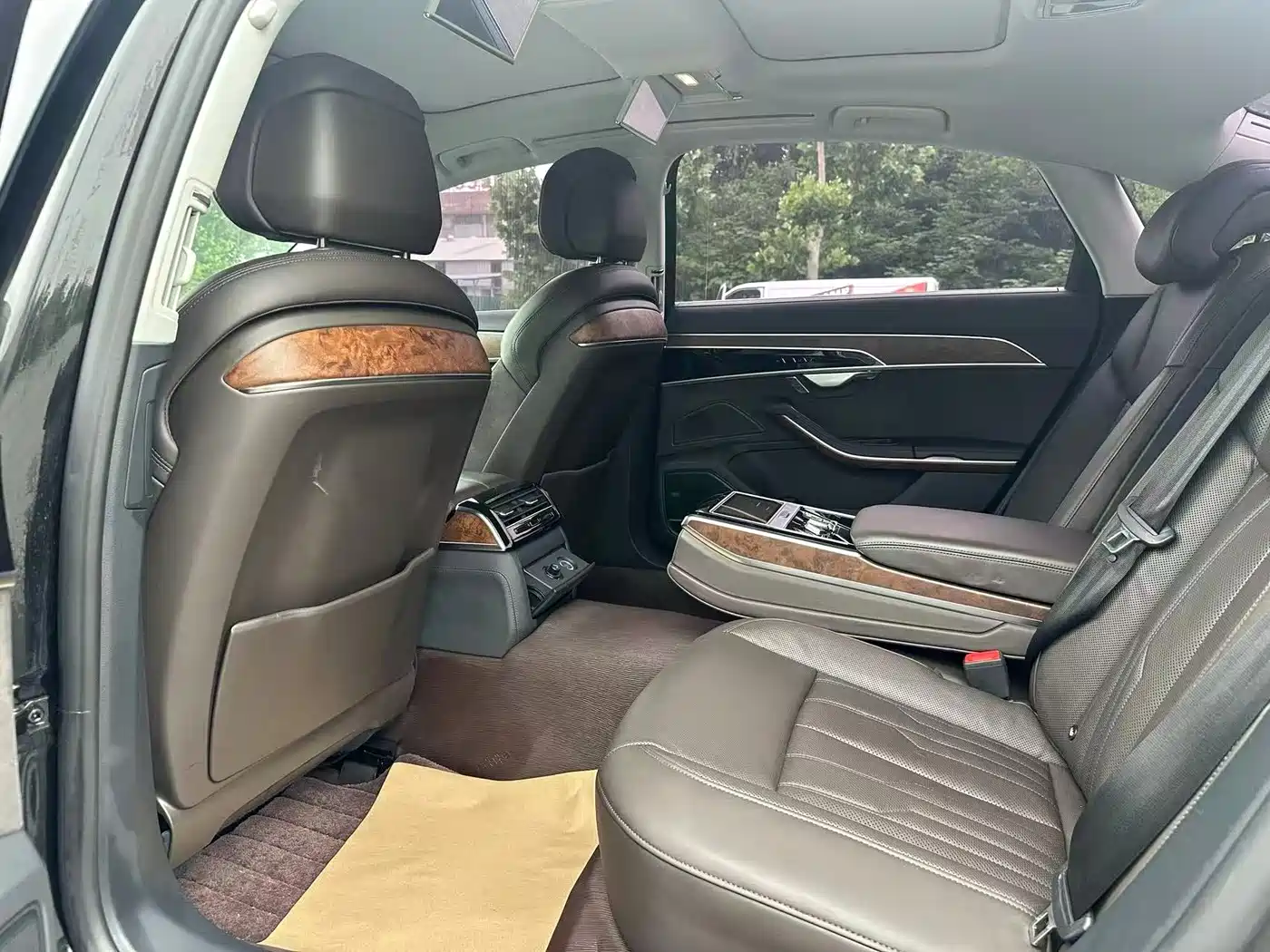 Audi A8 2019 A8L 55 TFSI quattro Luxury фото 6