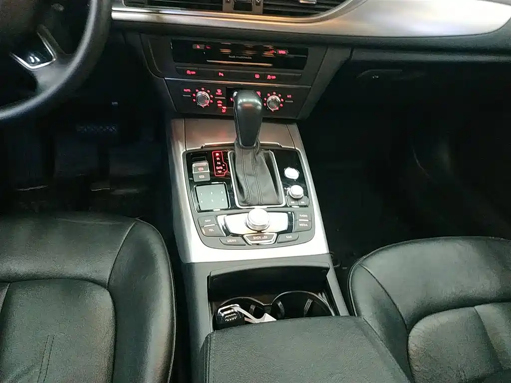 Audi A6L 2016 30 FSI Technology фото 7