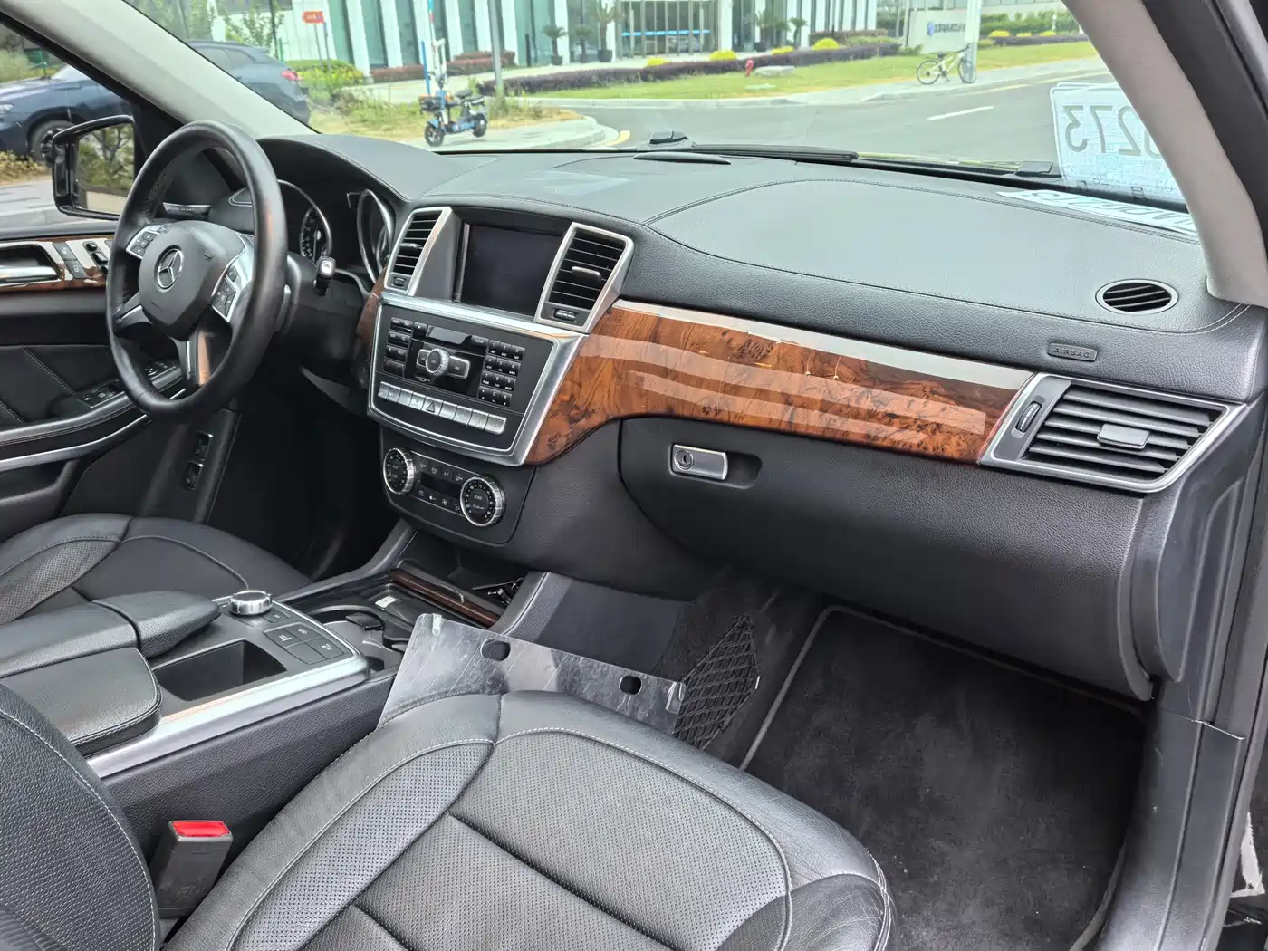 Mercedes-Benz GL-Class фото 27