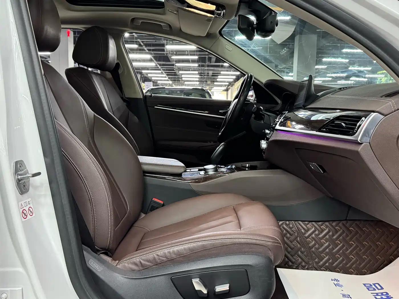 BMW 5 Series 2020 525Li Luxury Package фото 17
