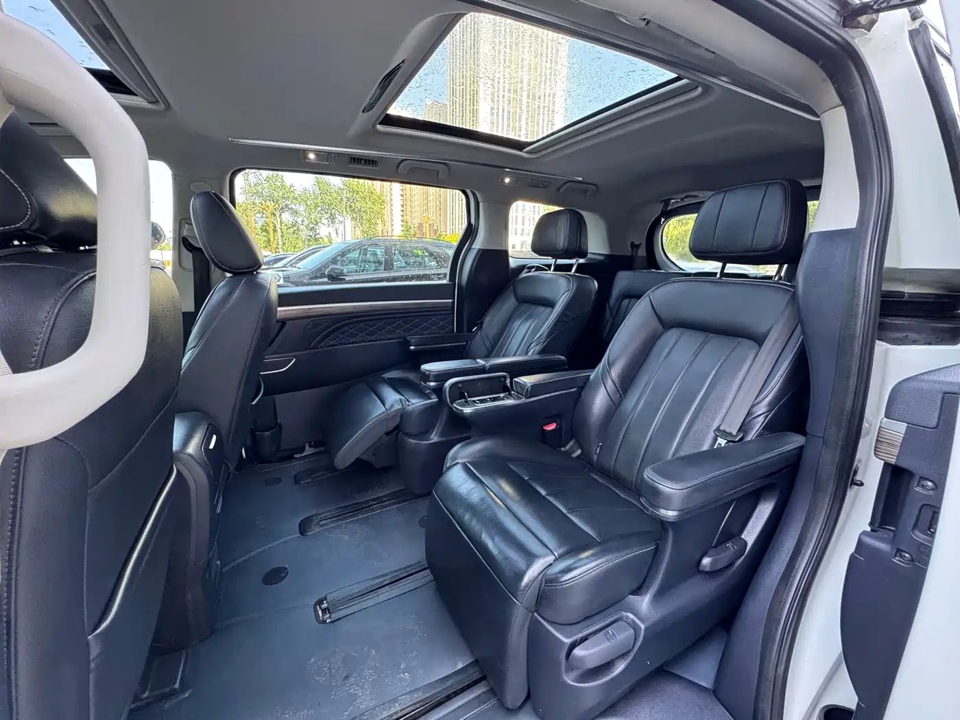 GAC Trumpchi Trumpchi M8 2020 Pilot 390T Prestige Edition фото 16