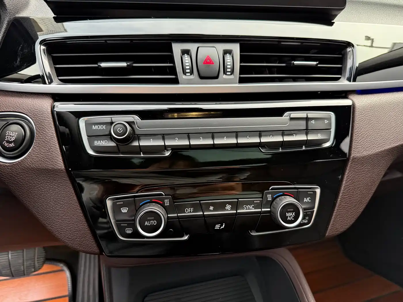 BMW X1 2022 sDrive25Li Leading фото 10