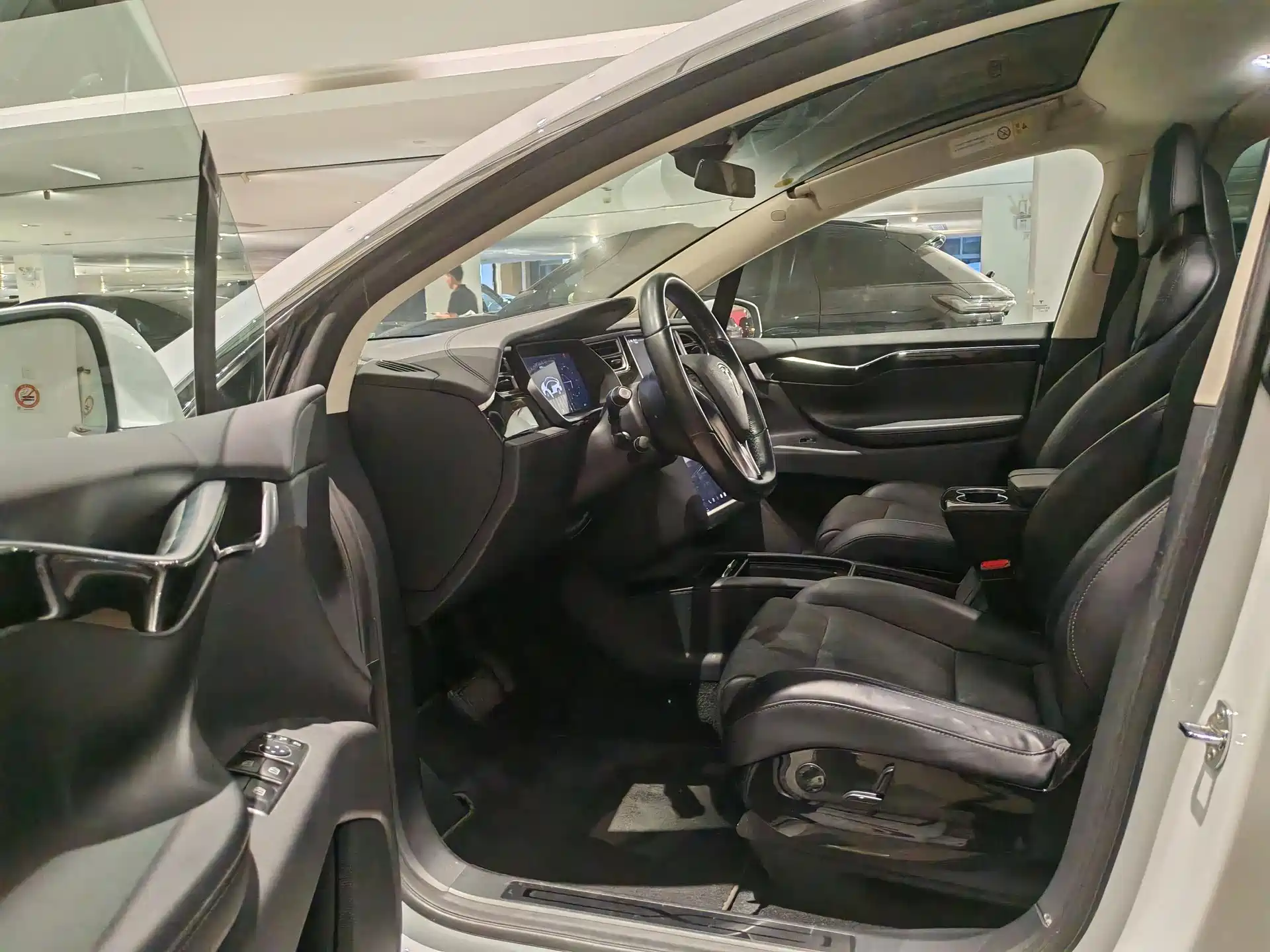 Фото 5 - Tesla Model X