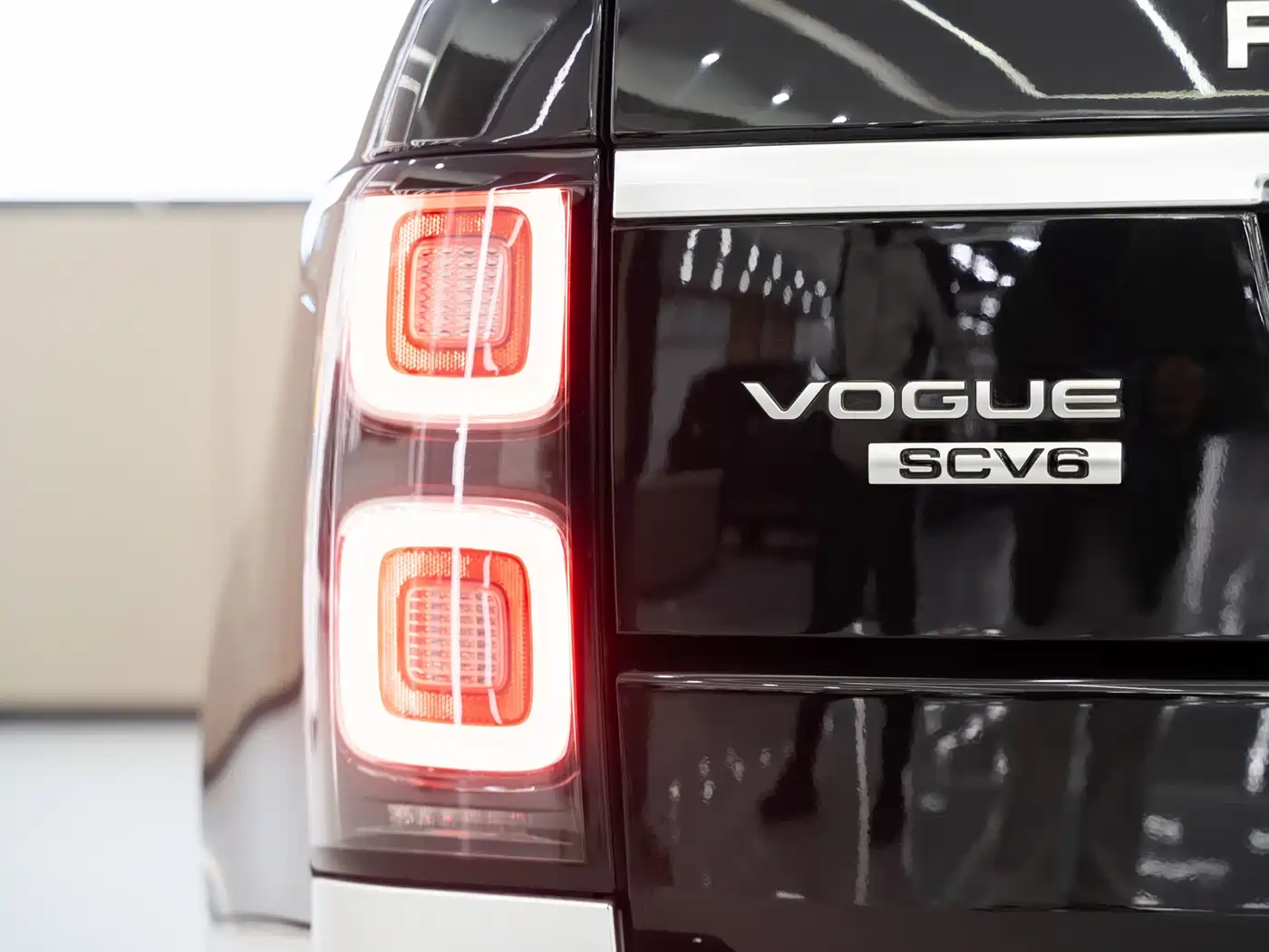 Land Rover Range Rover 2019 3.0 SCV6 Heritage Edition фото 5