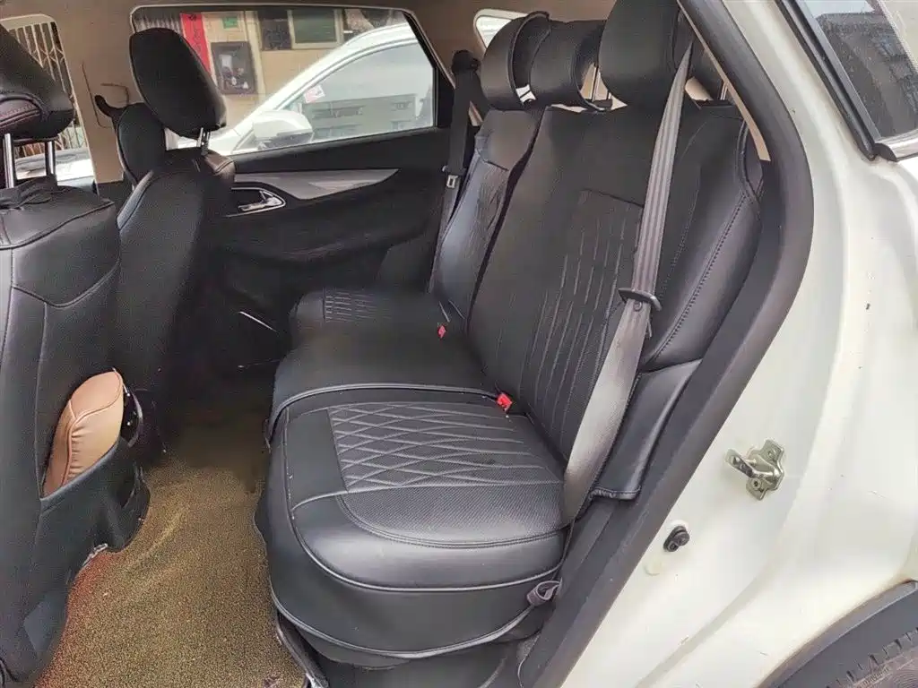 Baojun 560 2016 2016 1.8L iAMT Luxury