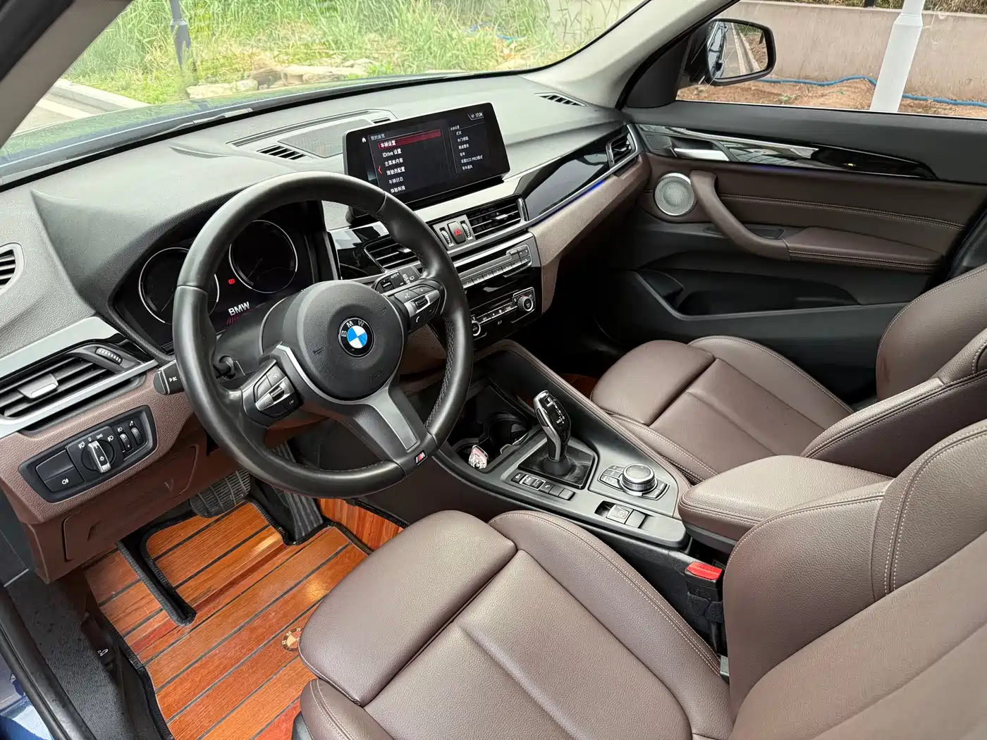 BMW X1 2022 sDrive25Li Leading фото 4
