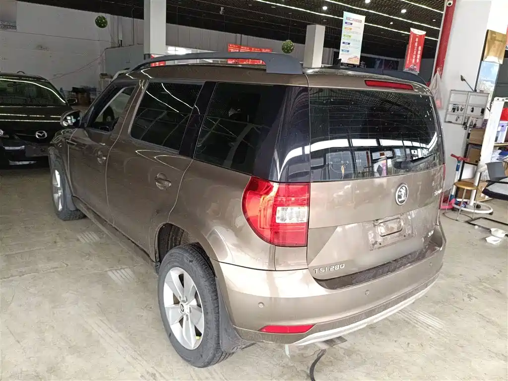 Škoda Yeti 2016 1.4TSI DSG Forward Edition фото 24