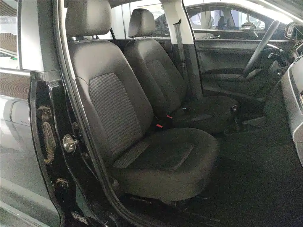 Volkswagen Santana 2018 1.5L Manual Trend Edition фото 20