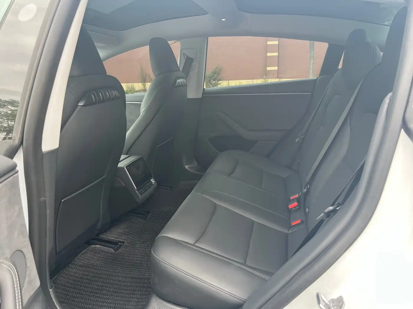 Tesla Model 3 2025 Long Range All-Wheel Drive фото 8