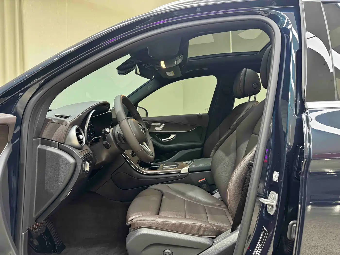 Mercedes-Benz GLC 2022 Facelift II GLC 260 L 4MATIC Luxury фото 10