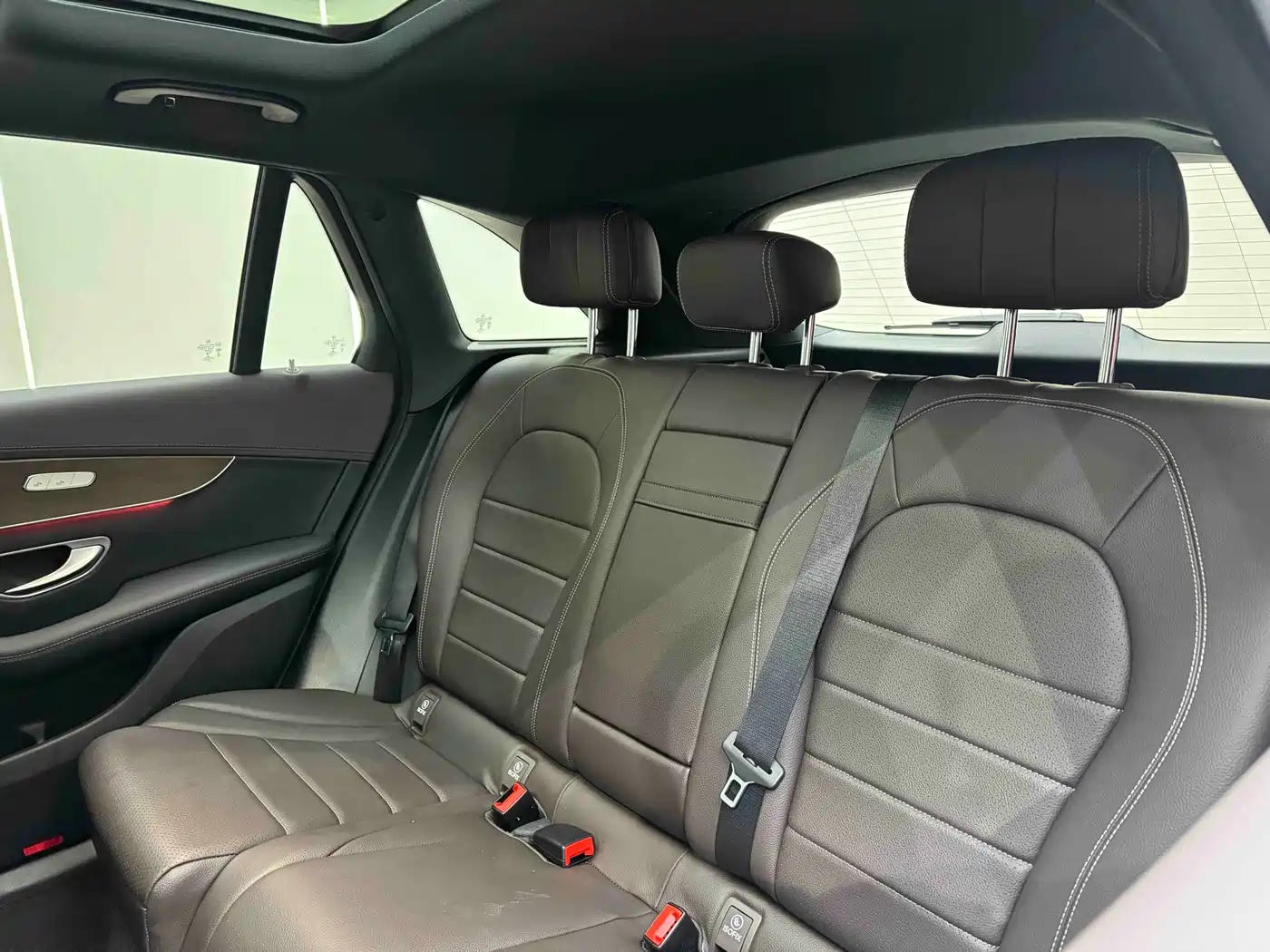 Mercedes-Benz GLC 2022 Facelift II GLC 260 L 4MATIC Luxury фото 35