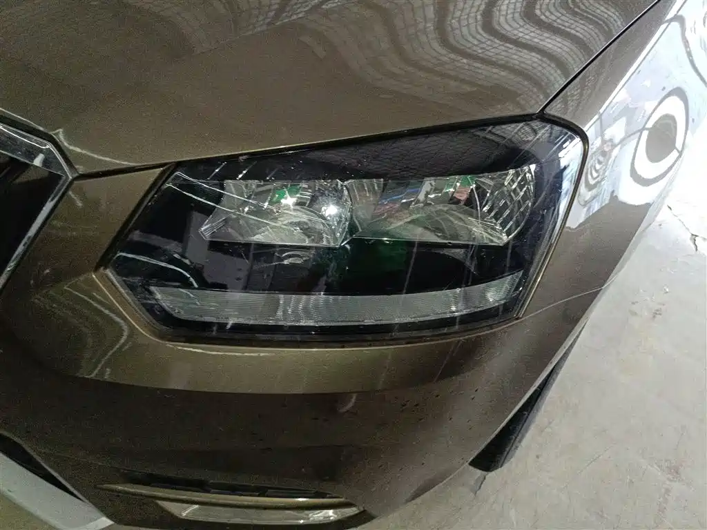 Škoda Yeti 2016 1.4TSI DSG Forward Edition фото 19