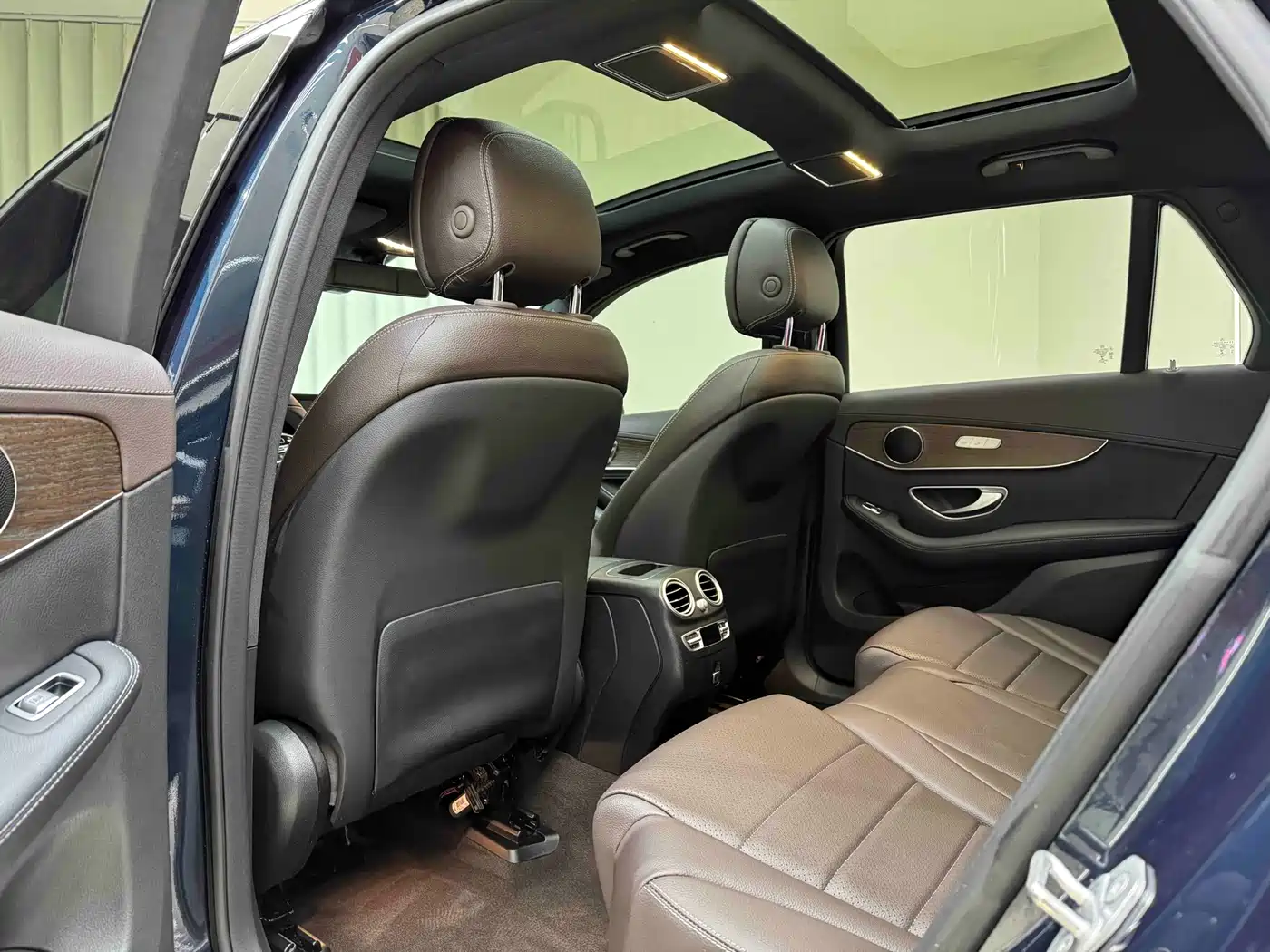 Mercedes-Benz GLC 2022 Facelift II GLC 260 L 4MATIC Luxury фото 17