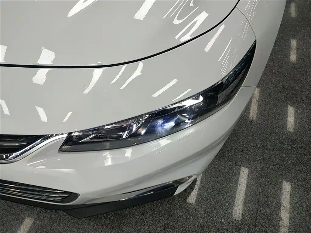 Chevrolet Malibu XL 2018 530T Auto RuiChi Edition фото 24