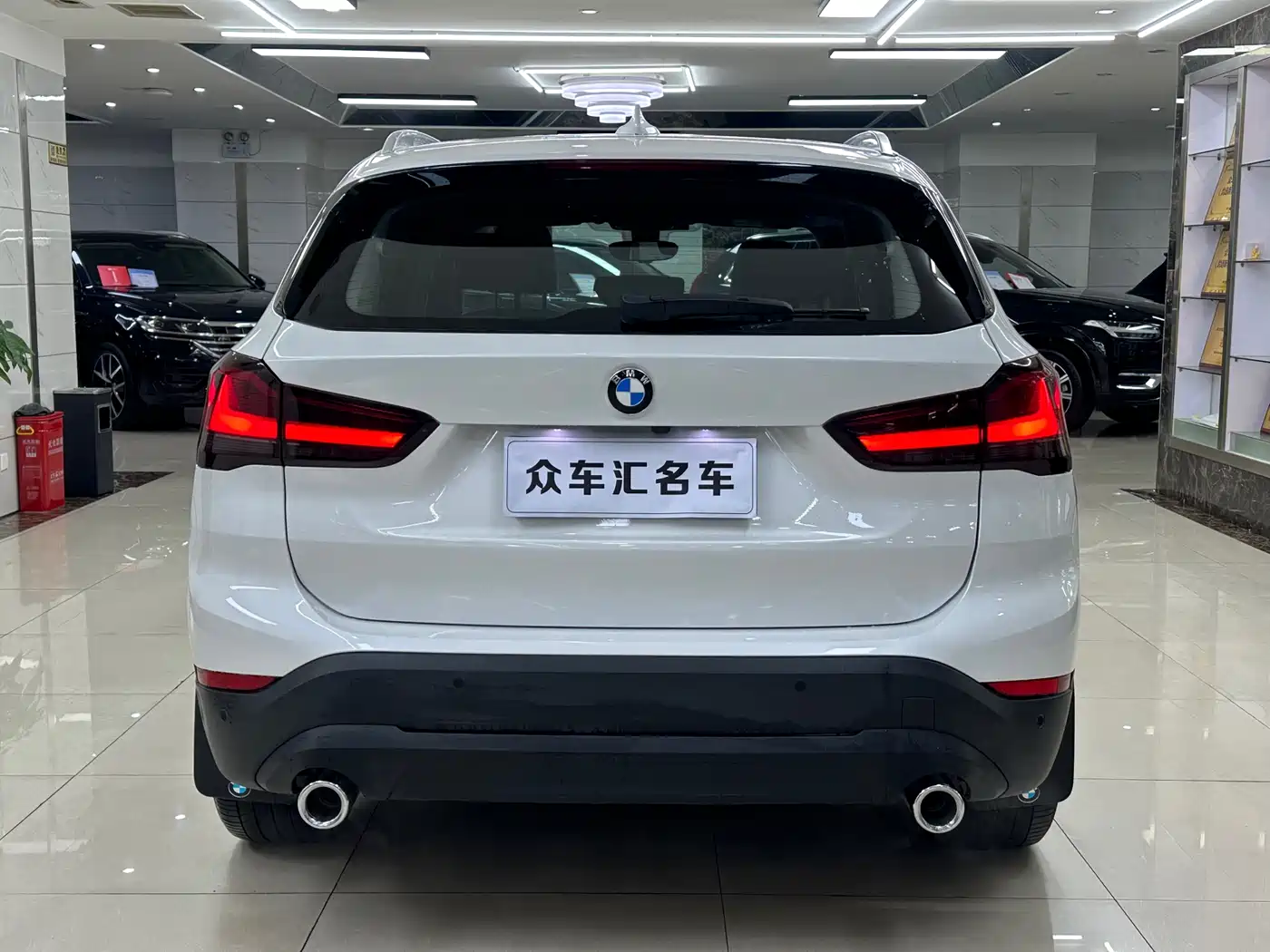 BMW X1 2021 sDrive25Li Leading фото 5