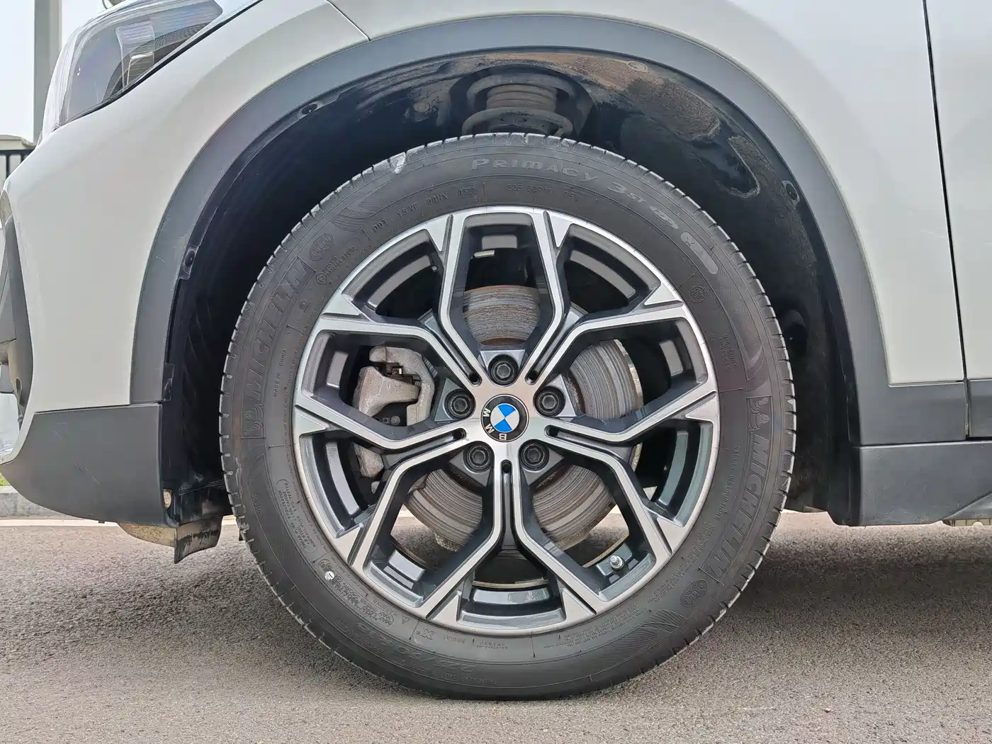 BMW X1 2022 sDrive25Li Leading фото 8