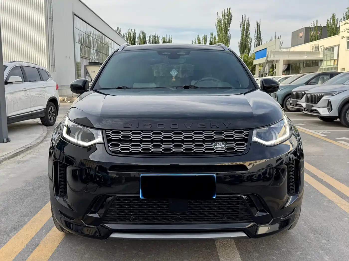 Land Rover Discovery Sport 2022 Model Facelift 249PS R-Dynamic SE Performance Tech Edition 5-seater фото 2