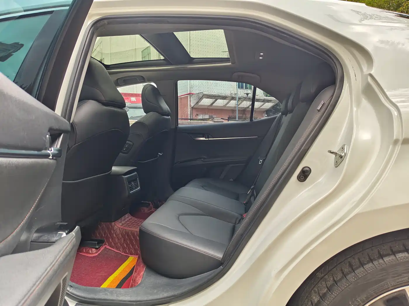 Toyota Camry 2021 2.5G Luxury Edition фото 8