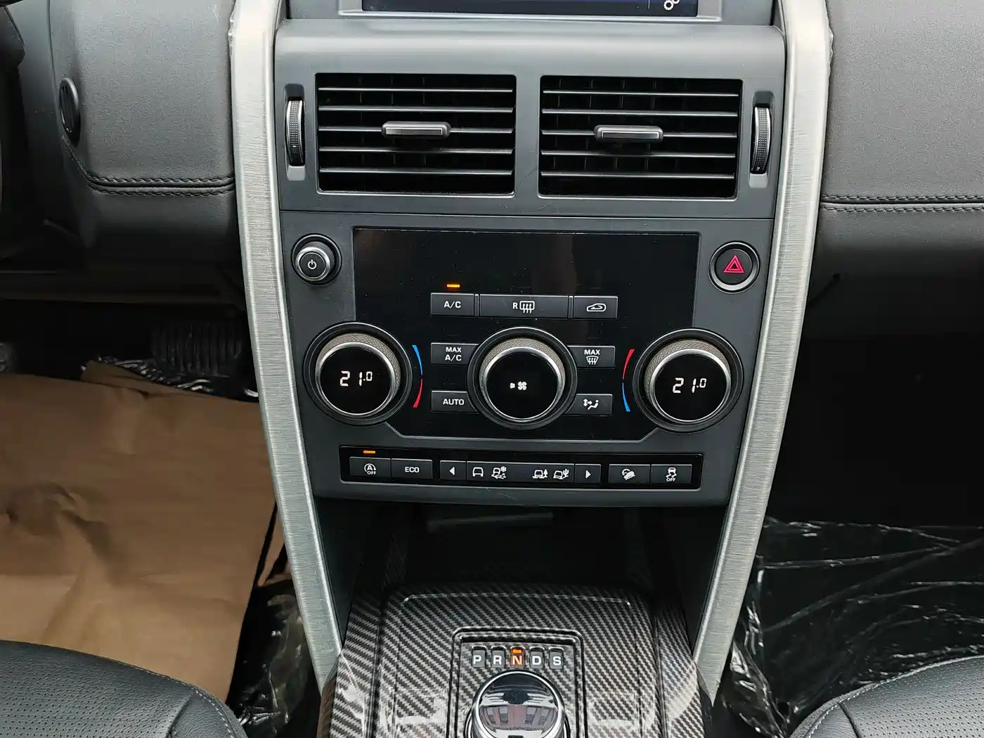 Land Rover Discovery Sport 2019 240PS SE Edition China VI фото 8