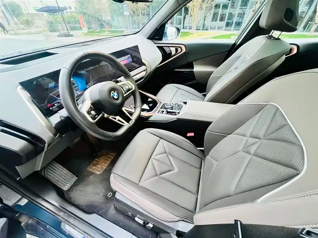 BMW X3 2025 xDrive30L Premium M Sport Package фото 16