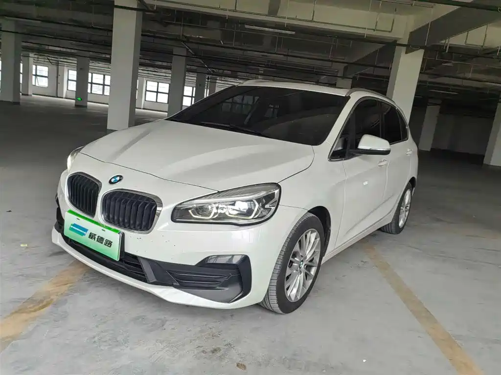 BMW 2 Series Touring 2018 218i Luxury Line