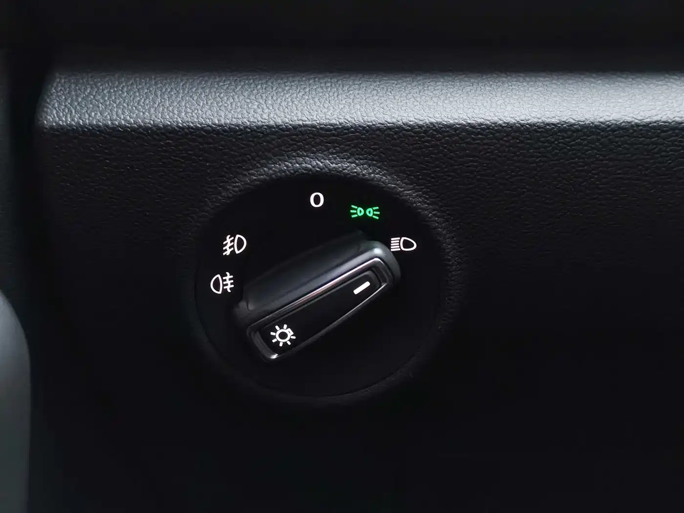 Volkswagen T-ROC 2018 280TSI DSG 2WD Comfort (China V) фото 19
