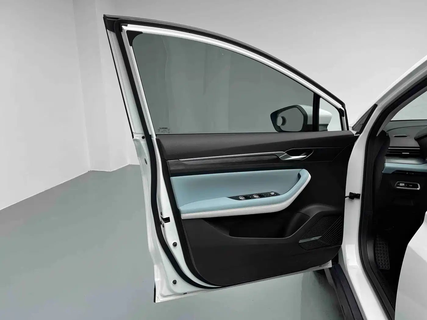 GEELY AUTOMOBILE EMGRAND S