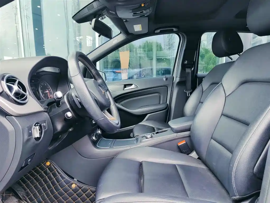Mercedes-Benz B-Class 2018 B 200 Sport фото 10