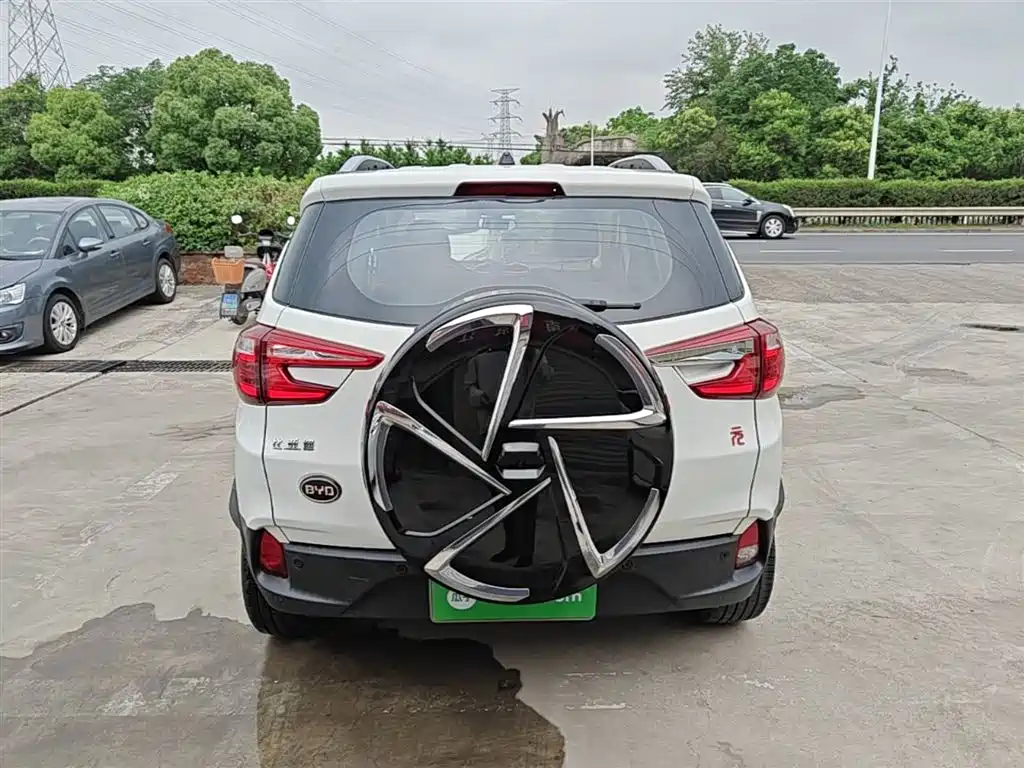 BYD Yuan 2016 1.5TID Automatic Luxury фото 6