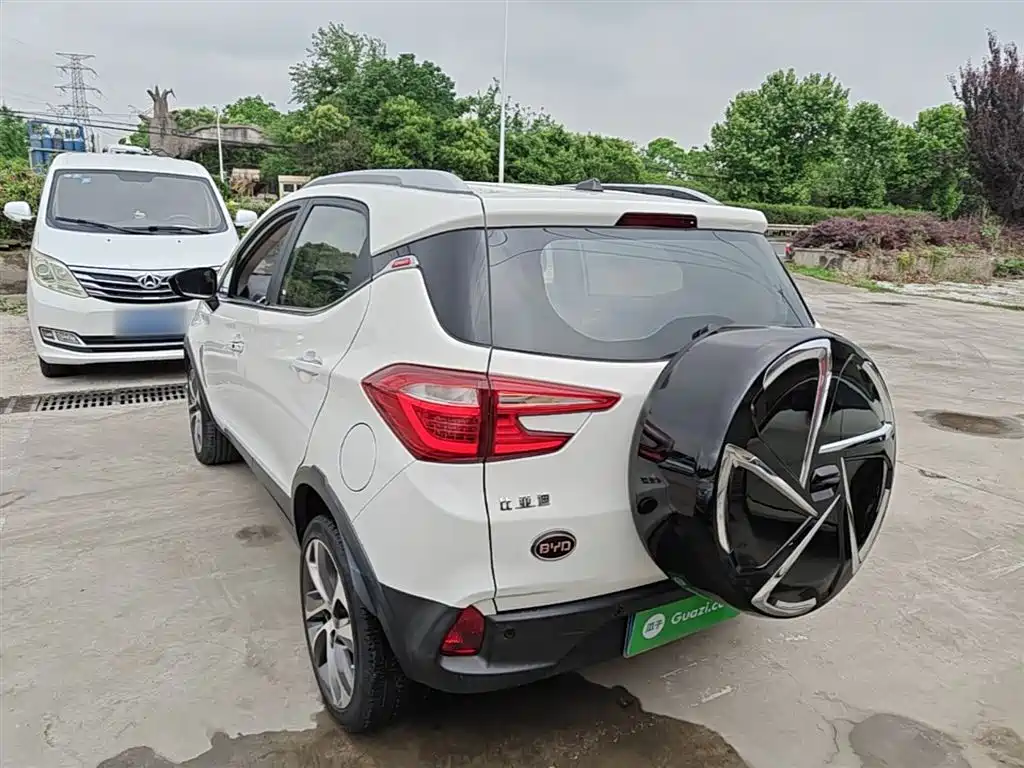 BYD Yuan 2016 1.5TID Automatic Luxury фото 5