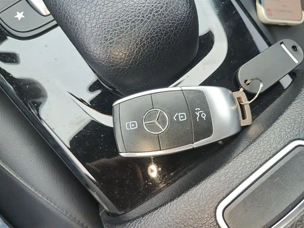 Mercedes-Benz A-Class 2020 Facelift A 200 L Sport Sedan Dynamic фото 9