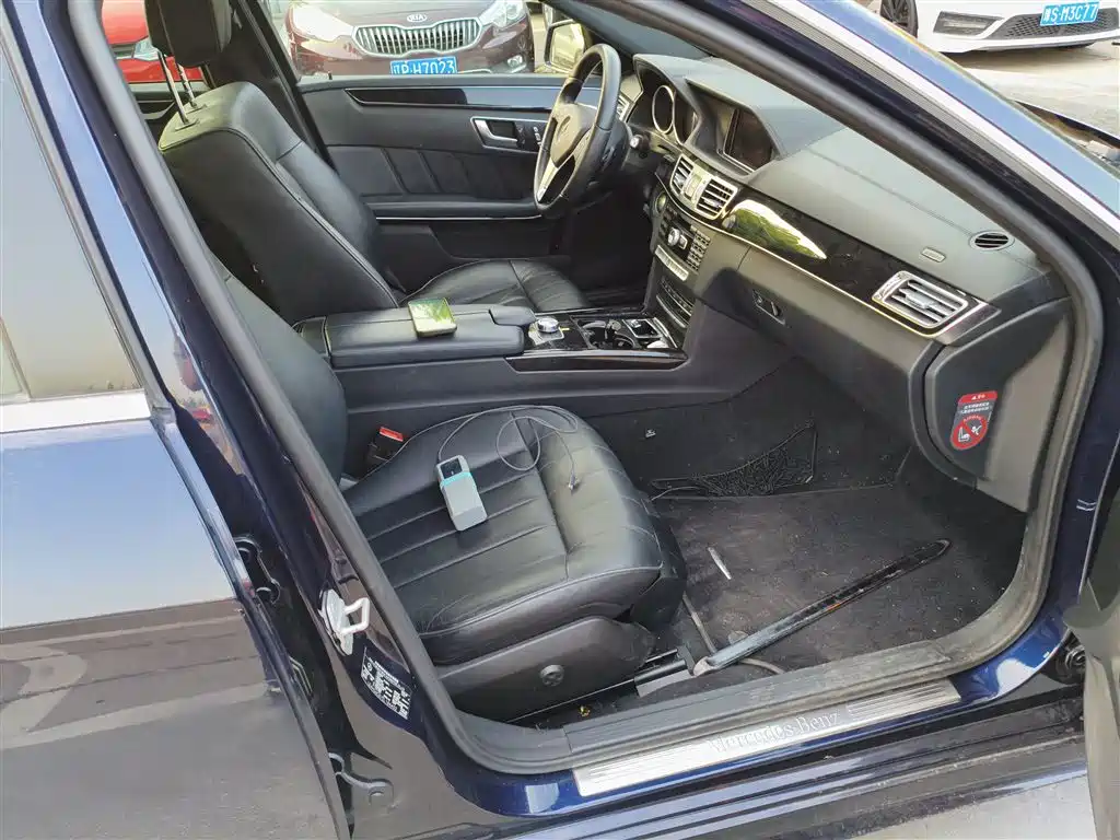 Mercedes-Benz E-Class 2015 E 320 L Sport фото 25