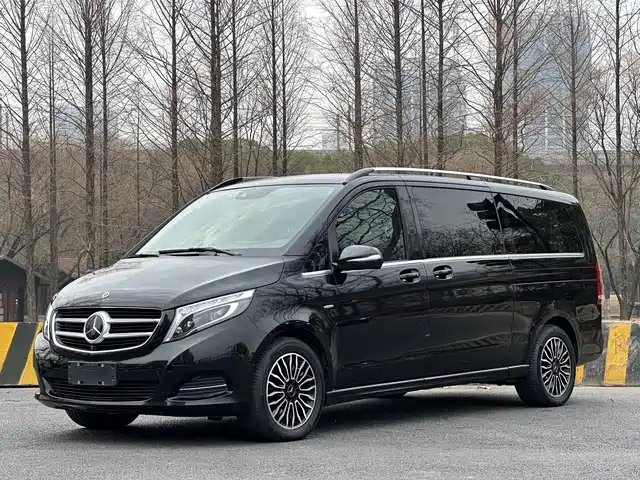 MERCEDES-BENZ V CLASS