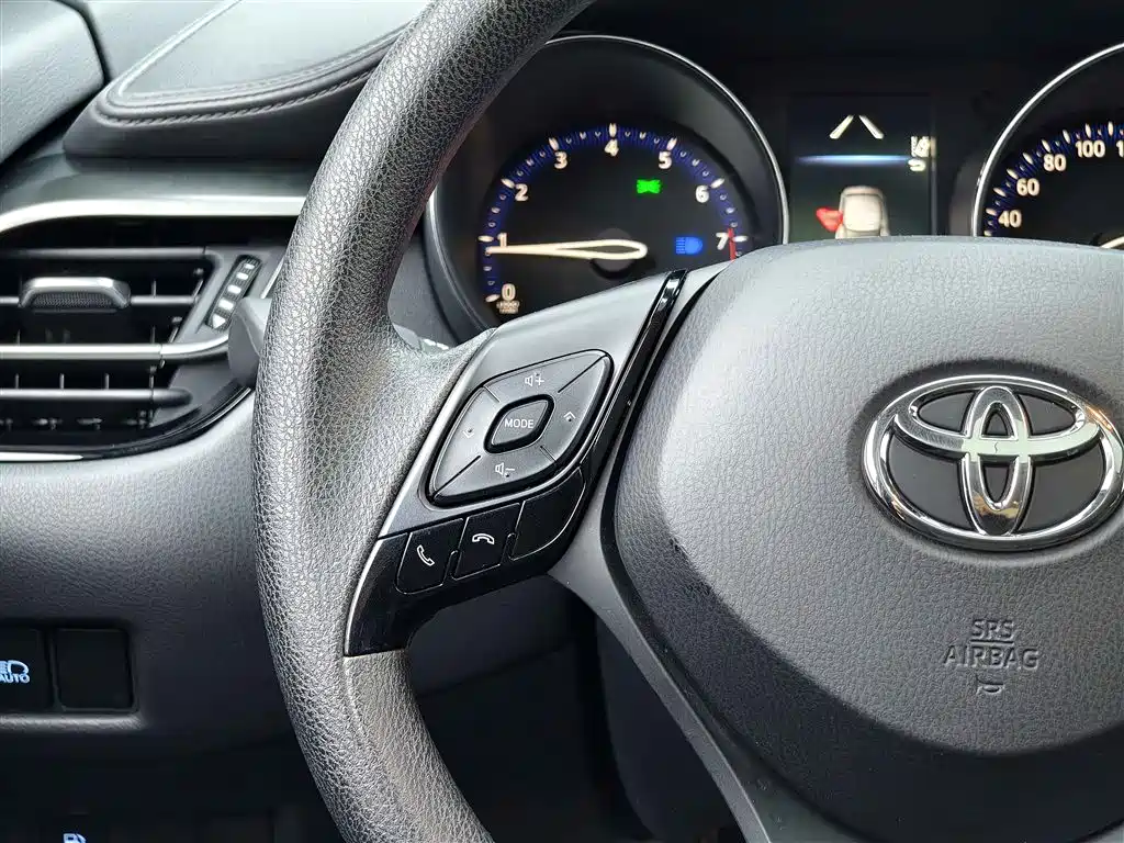 Toyota IZOA 2021 2.0L Yixing Edition фото 31