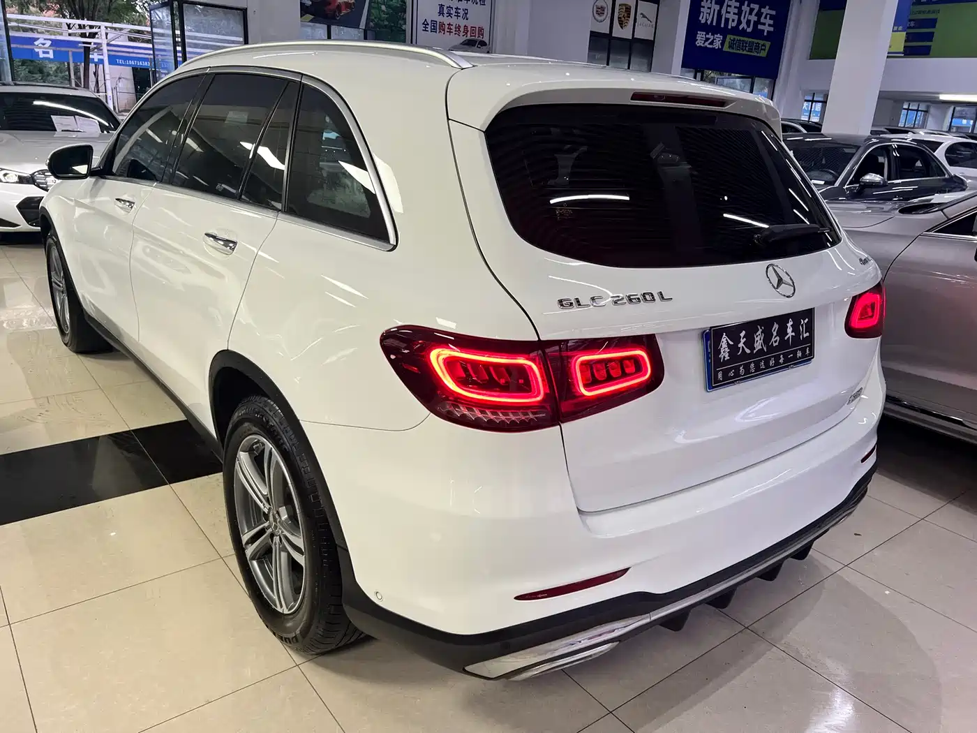 Mercedes-Benz GLC 2020 GLC 260 L 4MATIC Luxury фото 14
