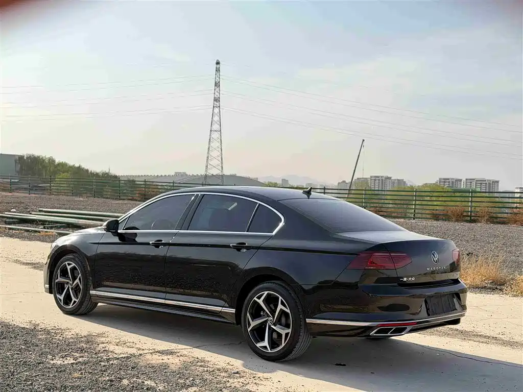 Volkswagen Magotan 2023 2 Million Units Anniversary Edition 330TSI DSG Leading Type фото 6