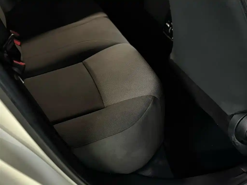 Toyota Levin 2021 185T CVT Luxury Edition фото 9