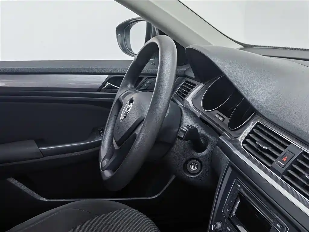 Volkswagen Bora 2016 Model 1.6L Manual Fashion фото 22