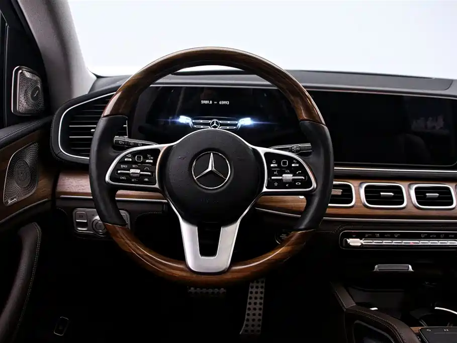 MERCEDES-BENZ GLS