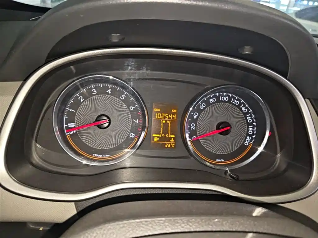 Chevrolet Sail 2015 Sail 3 1.5L Manual Ideal Sunroof Edition фото 12
