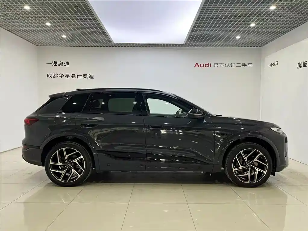Audi Q6L e-tron 2025 Model Pioneer Edition фото 3