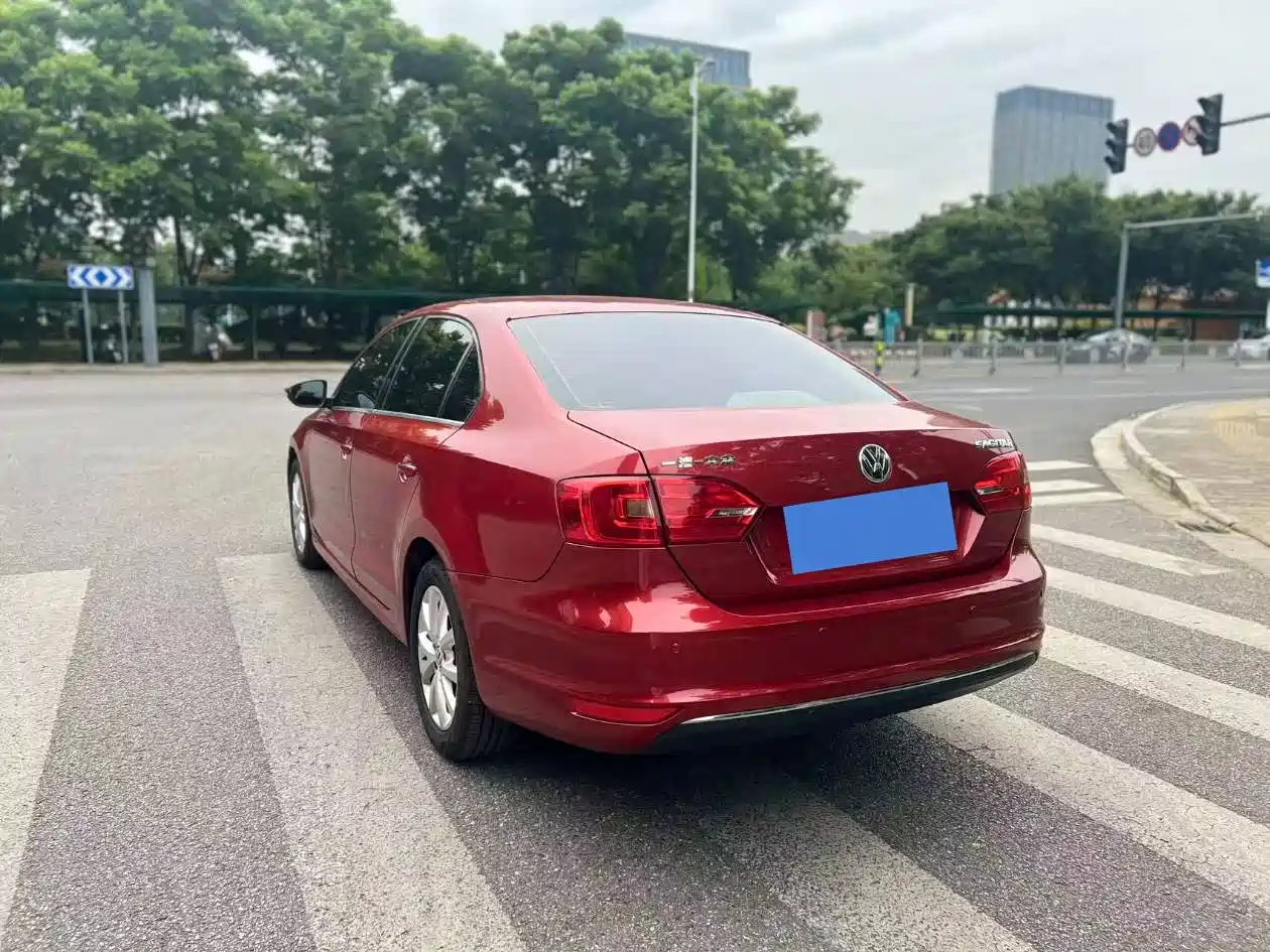 Фото 4 - Volkswagen Sagitar