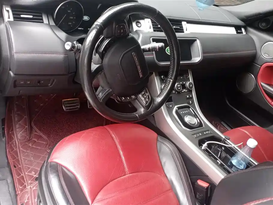 Land Rover Range Rover Evoque (Import) 2017 2.0T Convertible фото 12