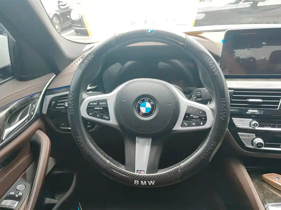 BMW 5-SERIES