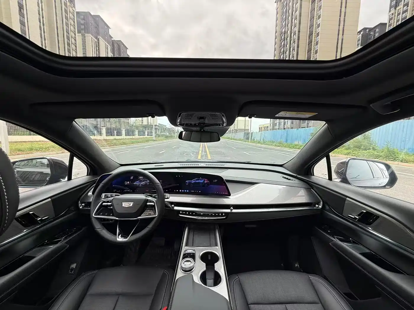 Cadillac XT5 2025 2.0T Luxury фото 8