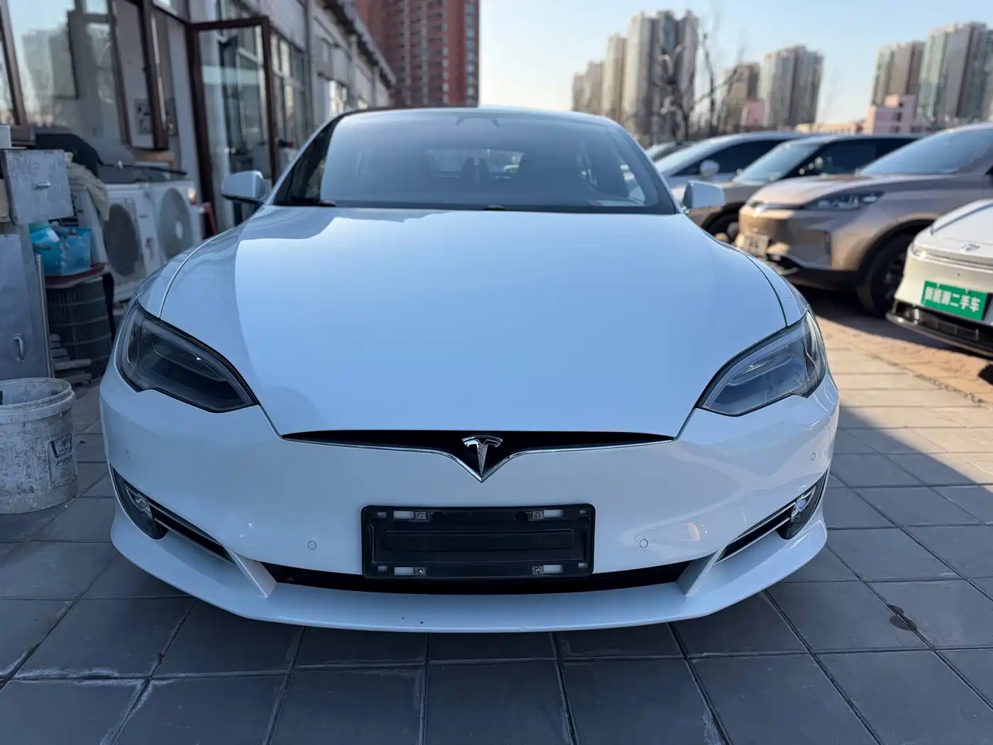 TESLA MODEL S