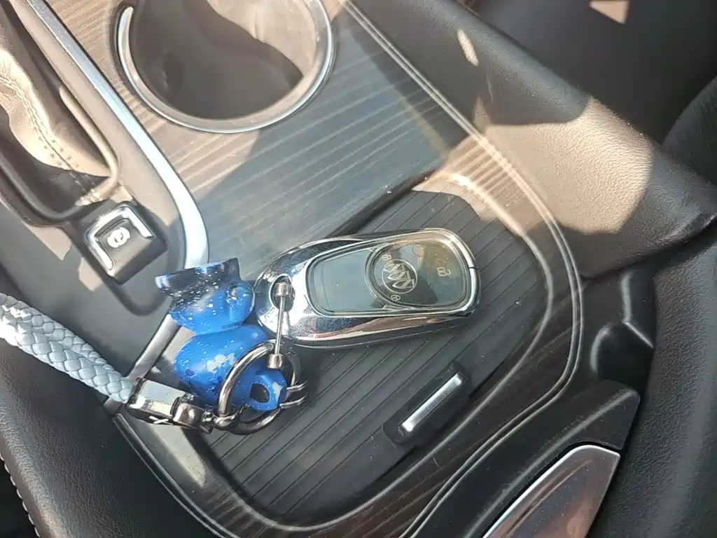 Фото 9 - Buick Envision Plus