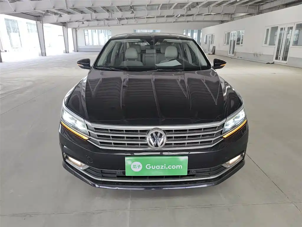 Volkswagen Passat 2016 380TSI DSG Premium Edition фото 3