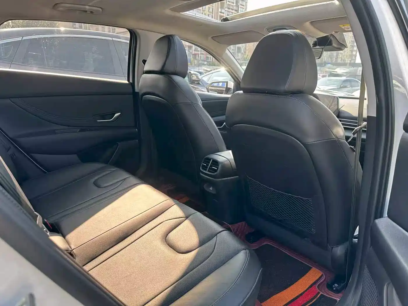 Hyundai Elantra 2021 1.5L CVT GLS Leading Edition фото 9