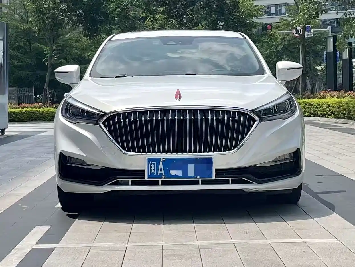 Hongqi H5 2018 30TD Smart Connected Royal Edition